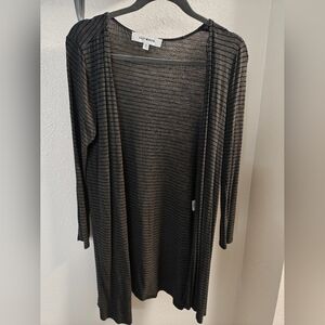 SALE 💰 🛍️ Striped Gray and Black Cardigan Long sleeve M